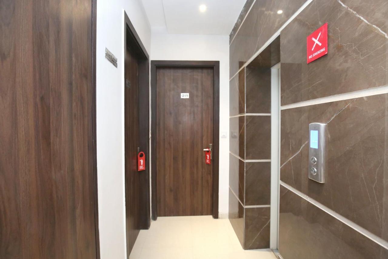 Oyo 11680 Hotel Grand Star Amritsar Eksteriør bilde